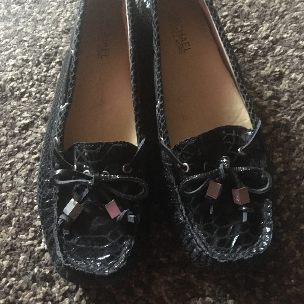 Michael Kors Black Leather Snakeskin Loafer
